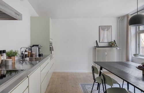 Indre By Apartment | Sanders Main - Cozy 2-Bdr Apt Close to Nyhavn
