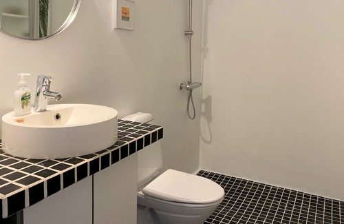 Frederiksberg C Apartment | Sanders Platan - Cozy 1-Bdr. Apt. w/ Balcony