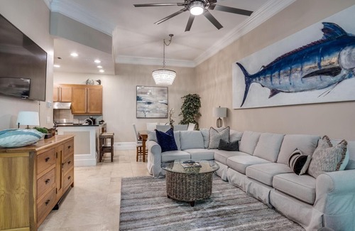 Baytowne Wharf House | Sandestin Bayview Luxury: LeJardin Retreat w/Golf Cart!