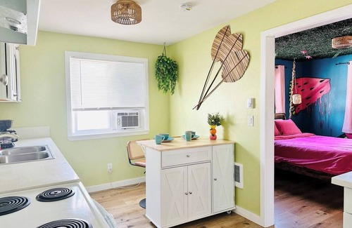 Central Area Apartment | Sandia- a taste of the tropics