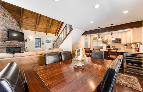 Lake Arrowhead House | Sandlewood Retreat