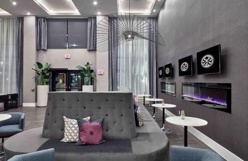 Plano Hotel | Sandman Signature Plano-Frisco Hotel