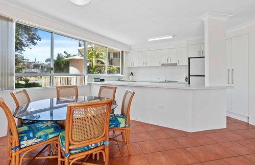 Mermaid Beach Apartment | Sandown on Hedges - Beautiful Mermaid Beach