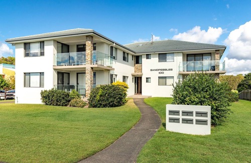 Forster Apartment | Sandpebbles 1 - Pebbly Beach