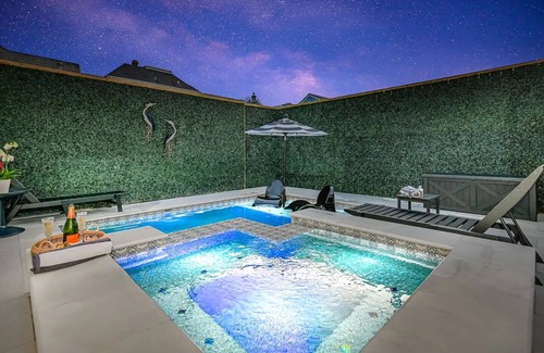 Galveston House | Sandpiper 1886 Historic Boutique Home - Steps from Strand - Heated Pool/Spa