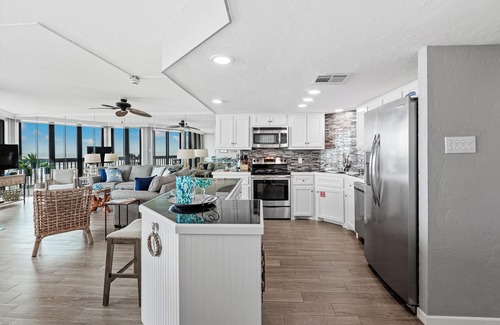 Port Aransas Condo | Sandpiper Condominiums 403, Panoramic Gulf Views w/direct access to Mustang Island/Port A beaches.