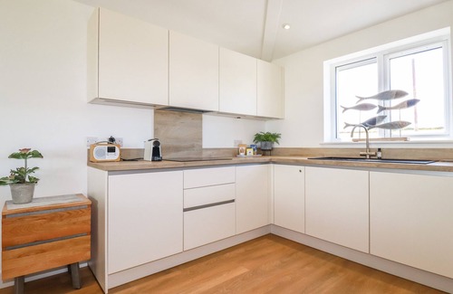 Perranporth Cottage | SANDPIPER, country holiday cottage, with a garden in Perranporth