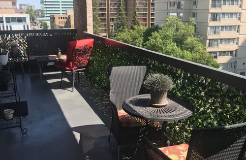 Connaught Condo | Sandpiper - Furnished Executive 2 Bedroom Condo