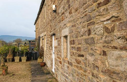 Feetham House | Sandpiper