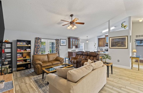 Palm Coast House | Sandpiper Path | Palm Coast | Dog Friendly | 9 Miles To The Beach | Close To Golfing & Restaurants