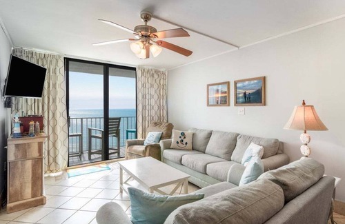 The Dunes Condo | Sands Beach Club Oceanfront Condo + Walk-In Shower | SBC 1116