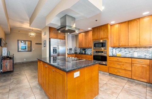 Kahana Condo | Sands Of Kahana 315 2bd/2ba Oceanfront 2 Bedroom Condo by RedAwning