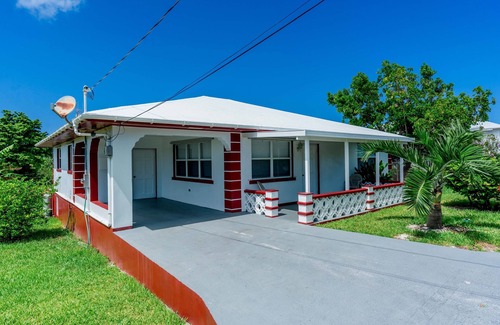 Spanish Wells House | "Sands of Time Cottage" located on the highest points on Spanish Wells.