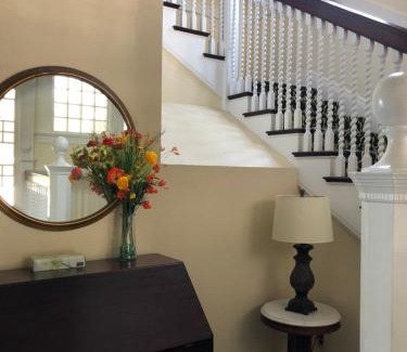 Woods Hole Hotel | Sands Of Time Motor Inn & Harbor House
