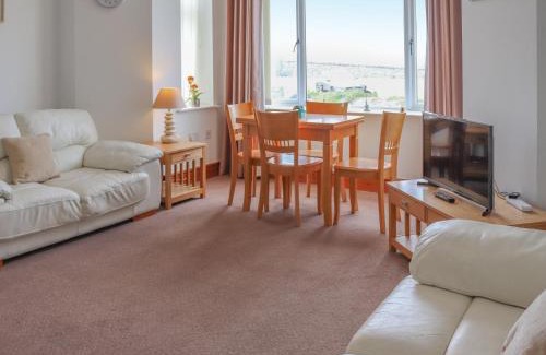 Dinas Dinlle Apartment | Sands - Ukc6951