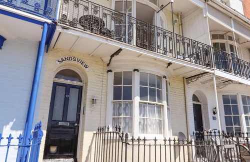 Ramsgate Cottage | SANDSVIEW, pet friendly, country holiday cottage in Ramsgate