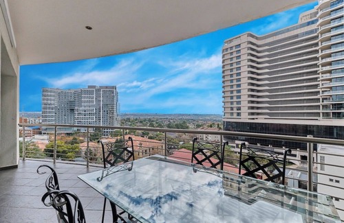 Sandown Apartment | Sandton City-View Jade Luxury 2-bed Apartment