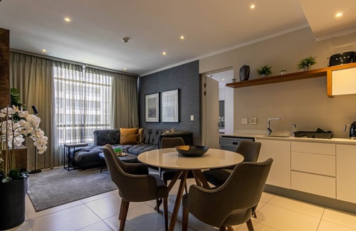 Greater Johannesburg Metropolitan Area Apartment | Sandton Smart Apartment Thirteen