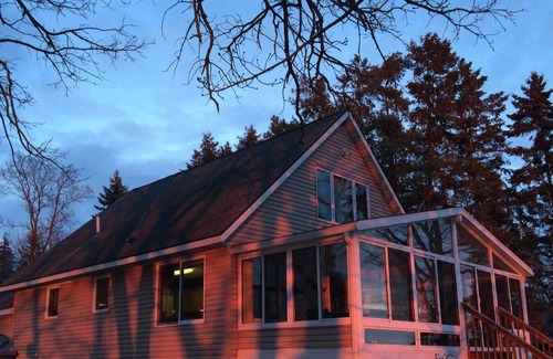 Aitkin House | Sandy Beach great for Swimming and Sunsets