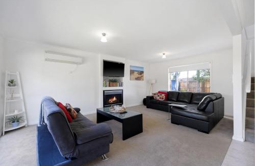 Cowes House | Sandy Beach House Cowes