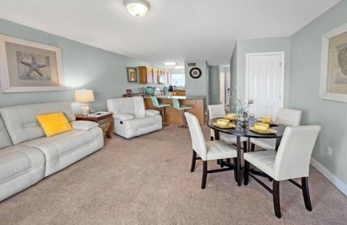 Biloxi Condo | Sandy Bottom-Toes in the Sand! Possibly the best location in Biloxi. BOOK NOW!