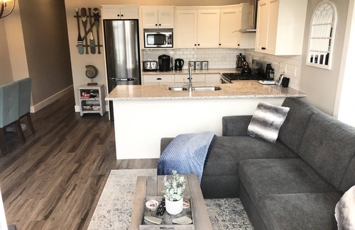 Port Renfrew Cottage | Sandy Feet Retreat- Port Renfrew
