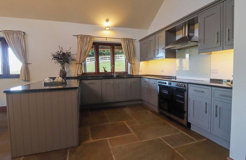 Knaresborough Cottage | SANDY GATE, pet friendly, character holiday cottage in Knaresborough