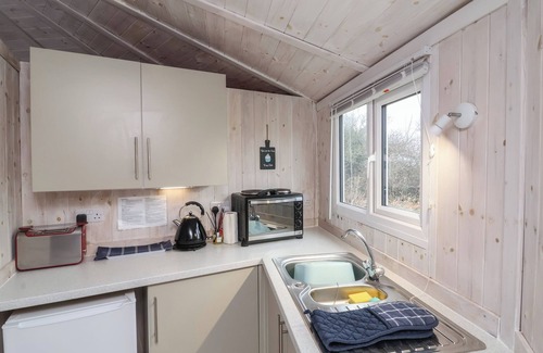 Hartland Cottage | SANDY MOUTH, with hot tub in Hartland