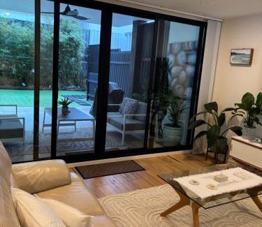Huskisson Apartment | Sandy Paws and Salty Zoomies