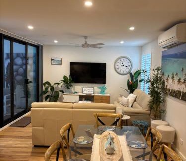 Huskisson Apartment | Sandy Paws and Salty Zoomies