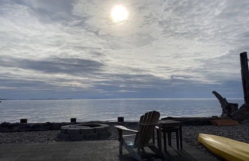 Ferndale House | Sandy Point Beachfront