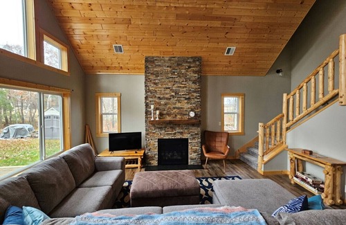 Hunter Cabin | Sandy Point on The Chippewa Flowage