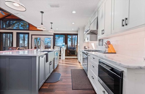 Brookeland House | Sandy Rock Point - Waterfront at Lake Sam Rayburn - Sandy Beach