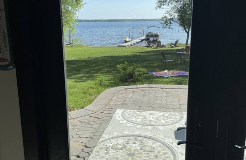 Shell Lake House | Sandy Shell Lake Shining Bright