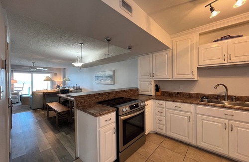 Pensacola Beach House | "Sandy Sunsets" | Private Beach & Fishing Pier | My Beach Getaways