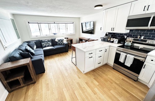 Salisbury Beach House | Sandy Toes Salisbury Beach Cottage