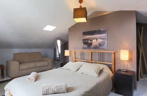 Baleal House | Sandycamps Surfhouse Double Deluxe bedroom