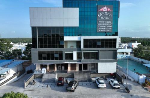 Hyderabad Hotel | Sangam Hotel by Sameeksha Hospitality
