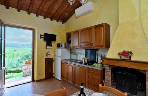 Monti di Sotto Villa | Sangiovese all'Aia, Gaiole in Chianti, Siena and Chianti