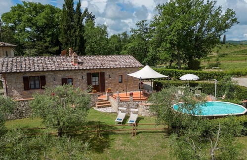 Monti di Sotto Villa | Sangiovese all'Aia, Gaiole in Chianti, Siena and Chianti