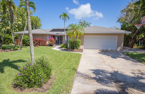 Shell Harbor House | Sanibel's Casa Encantada
