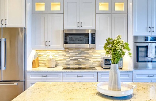 Murex Lakes House | Sanibel Spacious Lakefront Retreat, Steps to Scenic Shores,Shelling and Fishing