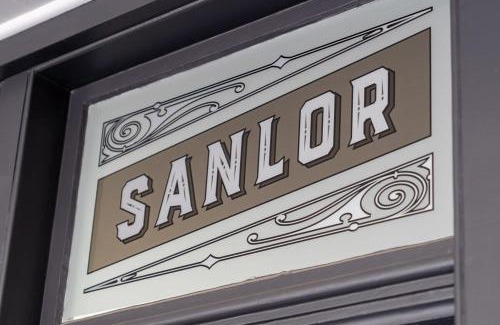 Orange House | Sanlor Suite 2 - Luxury, Comfort & Style