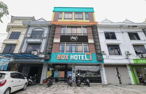 Surabaya Hotel | Sans Hotel Kupang Indah Surabaya by RedDoorz