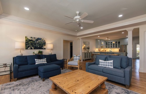 Edisto Island House | Sans Soucis:Spacious Beachwalk Home; Screened Porch; Minutes to Beach Access; Cable TV/WiFi