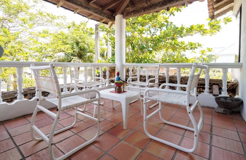 Tolu House | Santa Ana Del Mar House: Your Beachfront Escape