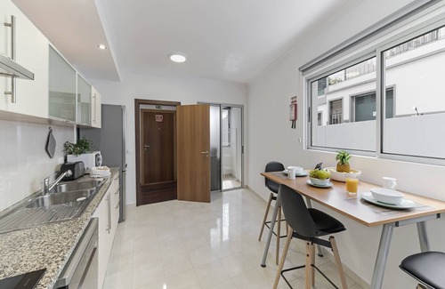 Imaculado Coracao de Maria Apartment | Santa Catarina II, modern apartment in the city