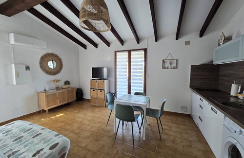 Santa Giulia House | Santa Giulia mini Villa superb sea-view terrace, 400 m from beach.