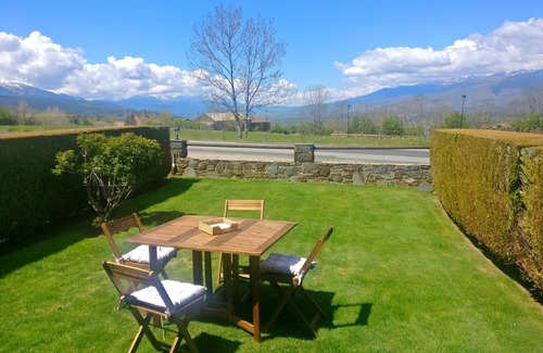 Sainte-Leocadie House | SANTA LEOCADIA VII - Three Bedroom House, Sleeps 6