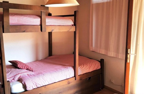 Sainte-Leocadie House | SANTA LEOCADIA IV - Two Bedroom House, Sleeps 5